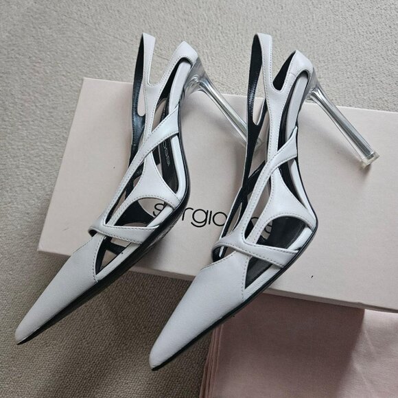 Sergio Rossi White Pumps - Twisted Cutout Design - Picture 8 of 9